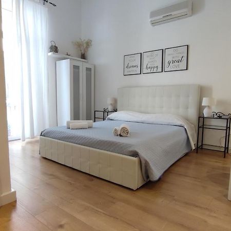 Living Cagliari Bed & Breakfast Bagian luar foto