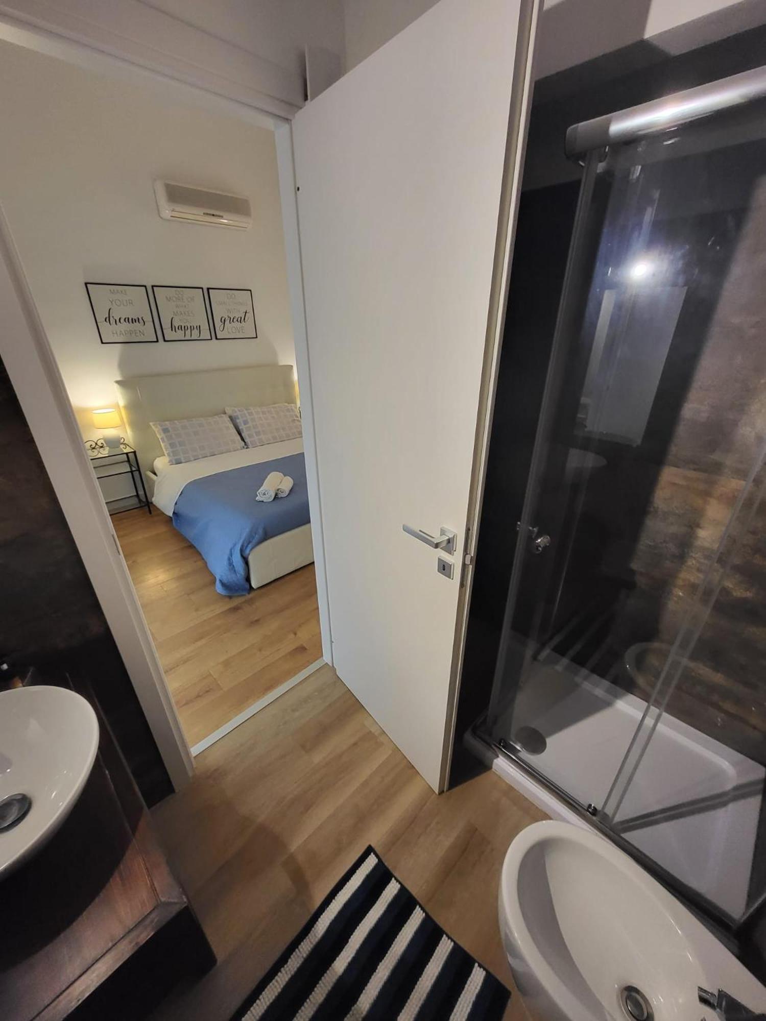 Living Cagliari Bed & Breakfast Bagian luar foto